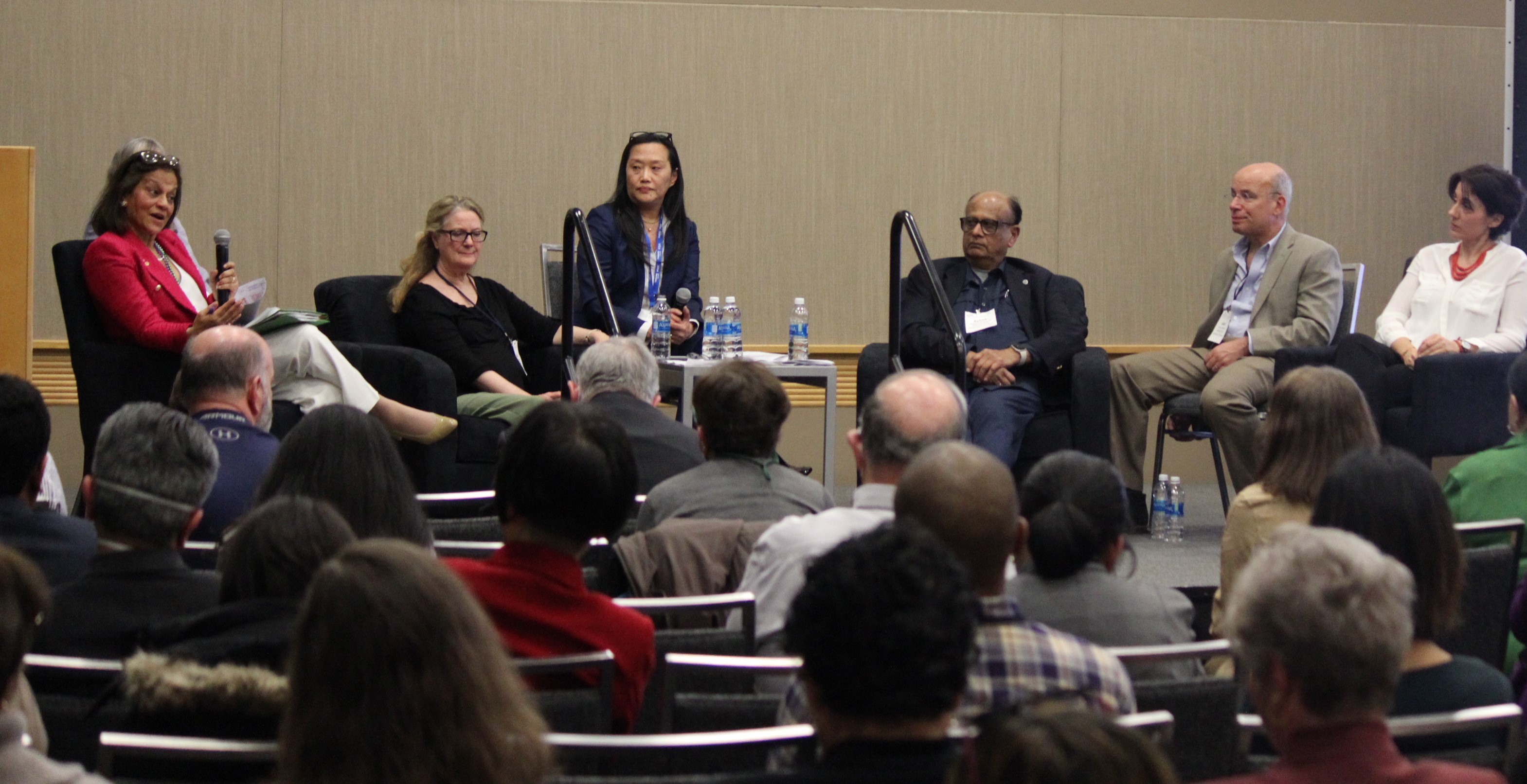 NIDCR Director Dr. D'Souza moderated a panel of intramural scientists.