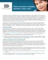 Spanish cover of the “Cómo encontrar cuidados dentales a bajo costo” fact sheet.